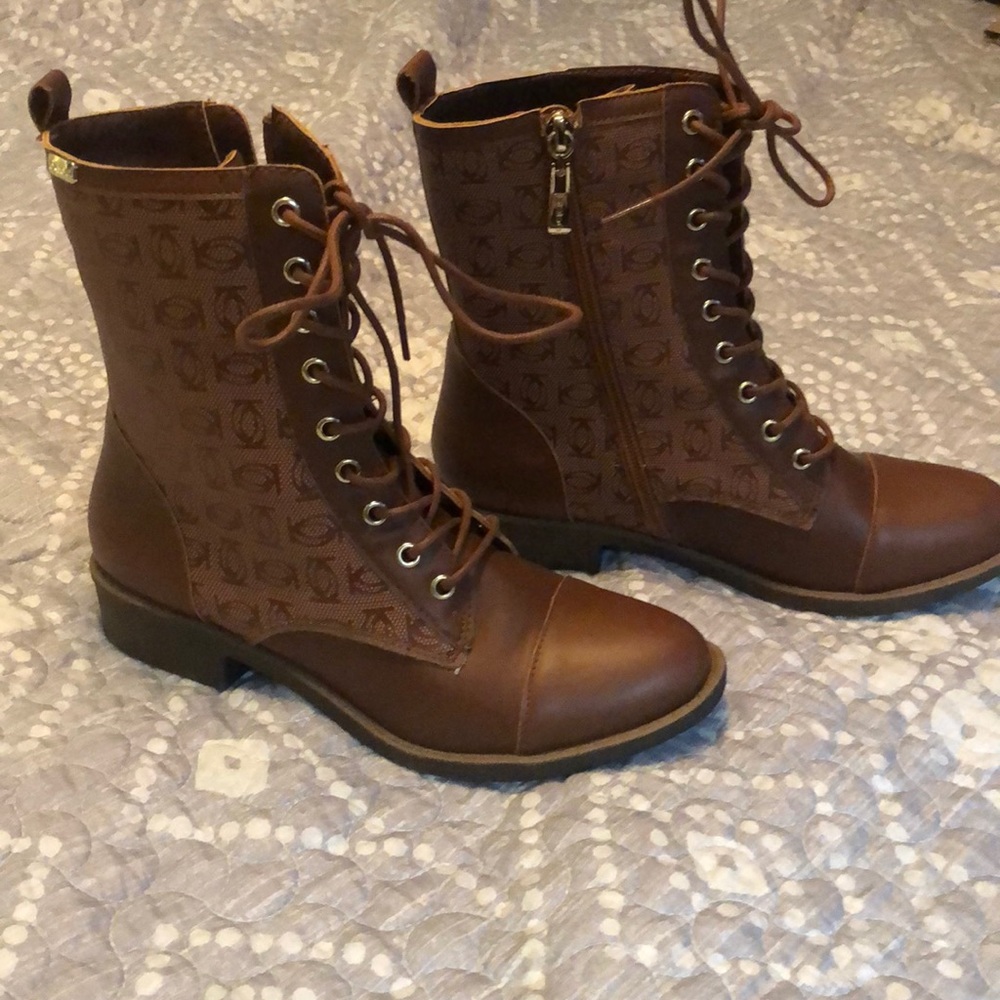 Bebe boots